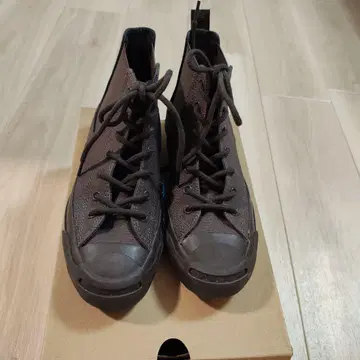 다크 브라운 하이컷 스니커즈 24cm 컨버스