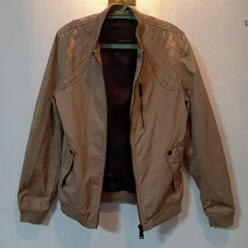ZARA 베이지 자켓 블루종 M 사이즈 당일 발송 가능