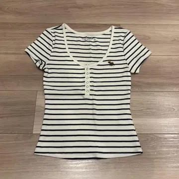 Abercrombie & Fitch 스트라이프 티셔츠 XS