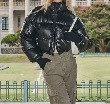 bitter cells GLOSSY CROP PUFFER JACKET