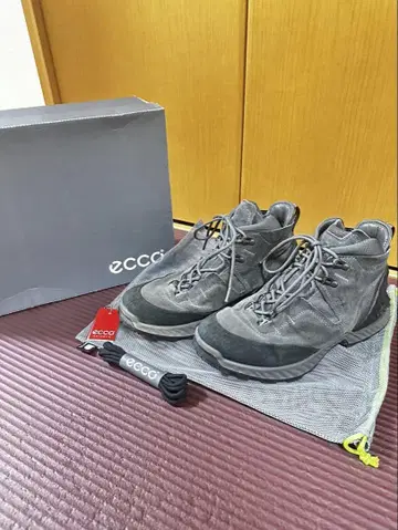 ecco 논네이티브 그레이 하이컷 스니커즈