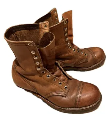 RED WING 레드윙 캡토 디자인 + 스틸토 구조