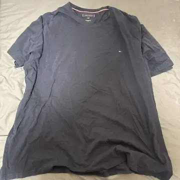 TOMMY 티셔츠
