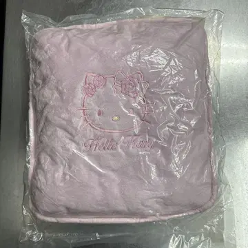 헬로키티 쿠션 핑크 가격 인하 가능