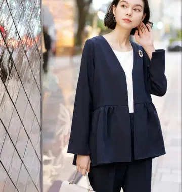 새상품급 페플럼 자켓 셋업 수트