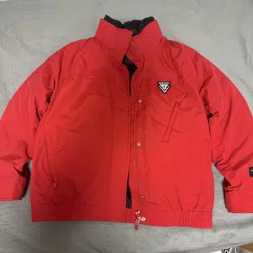 GUESS 레드 다운 자켓