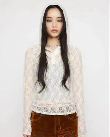 LAGUA GEM LACE HOODIE 상의