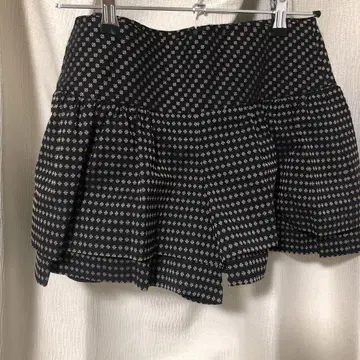 꽃무늬 프릴 숏팬츠