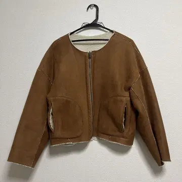 브라운 무스탕 코트