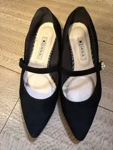 DIANA 비쥬 포함 펌프스 21.5cm 스웨이드