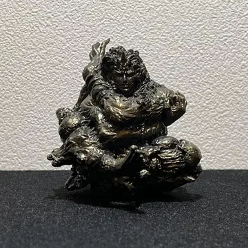 죠죠의 기묘한 모험 카즈의 생각하는 것을 멈춘 문진