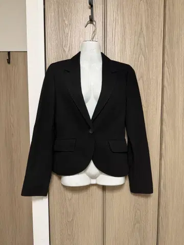 언타이틀 블랙 테일러드 자켓 울 혼방