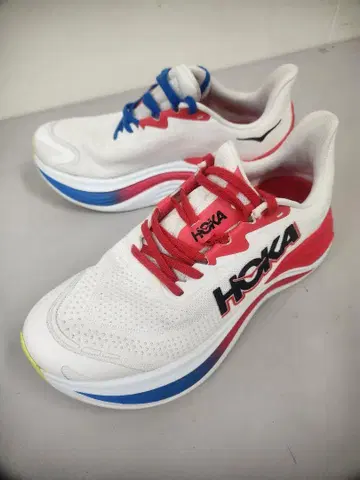 HOKA 러닝화 SKYWARD X 화이트/레드/블루
