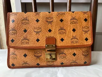 MCM 빈티지 로고 프린트 클러치백 세컨드 백 빅