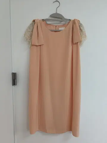 댓글 필수! 피치색 소매 레이스 무릎 기장 원피스
