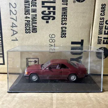 미니 챔피언스 Mercedes-Benz 300CE