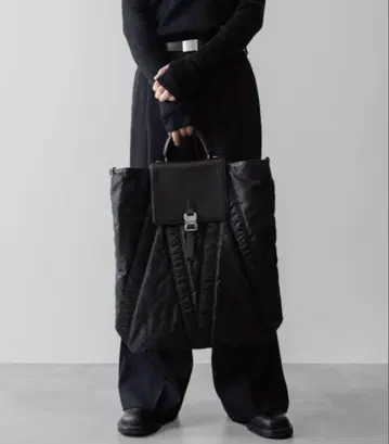 sublations LEATHER FLAP HELMET BAG