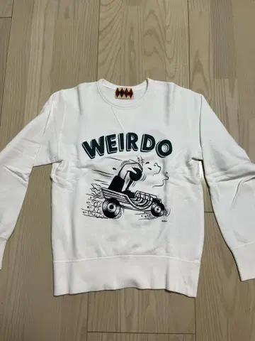 Weirdo 맨투맨