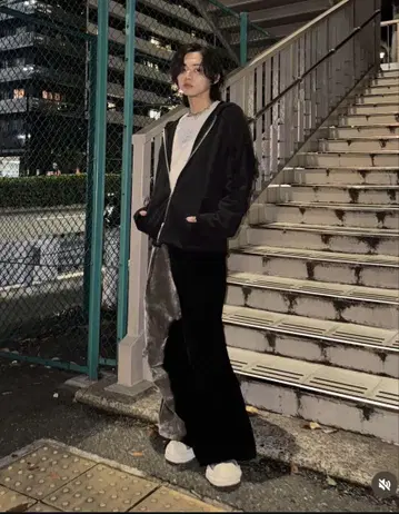 taakk velvet pants