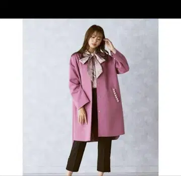 QUEENS COURT 퀸즈 코트 펄 포켓 코트