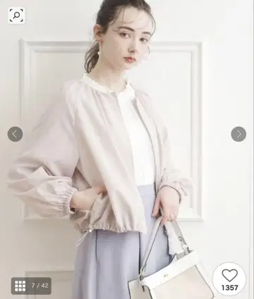 Couture brooch 얇고 가벼운 아우터 백 프릴 시어 블루종 38