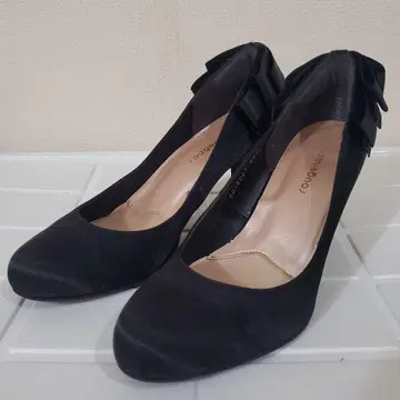 리본 포함 블랙 하이힐 23.0cm