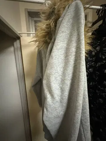 그레이 퍼 후드 티