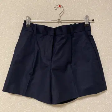 ZARA 네이비 숏팬츠