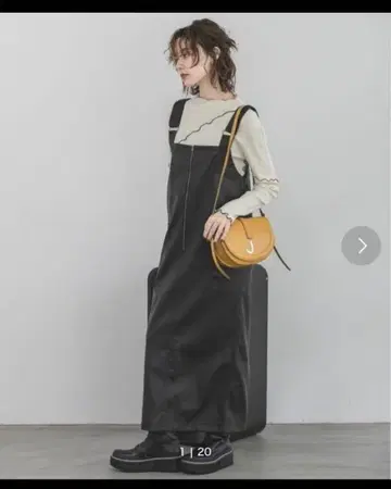 JEANASIS 지나시스 가죽 밀리터리 점프 스커트 컨디션 최상!