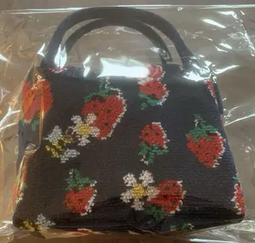 페이러 뮤베일 스트로베리 세레나데 미니 보스턴