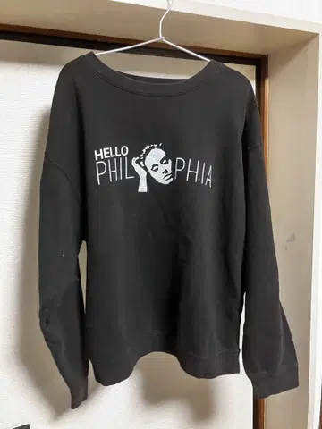 구제 아델 프린트 맨투맨 HELLO PHILADELPHIA