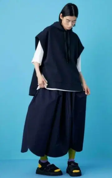 새상품 nagonstans 나곤스탠스 라이트 종이상자 후드티 베스트