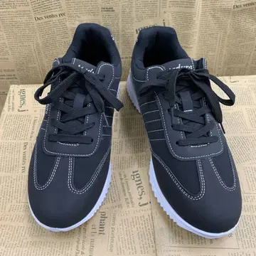 새상품 남성용 24.5cm 와이드 쿠션 클래식 스니커즈 블랙 2389
