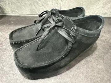 Clarks Wallabees 블랙 모카신