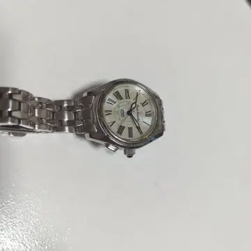 CITIZEN 크로스씨 전파 솔라 여성용 손목시계