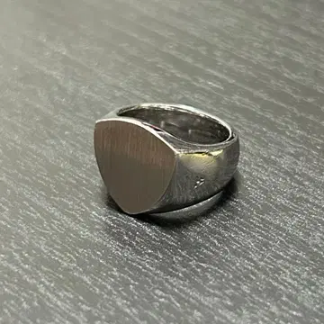 [ 박스 포함 최저가 ] 톰우드 쉴드 반지 시그넷 새틴 사이즈 50