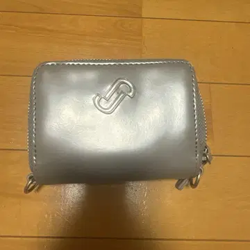 그레이 접이식 지갑 심플한 디자인