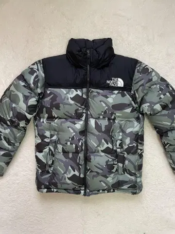 THE NORTH FACE 다운 자켓 카모플라쥬