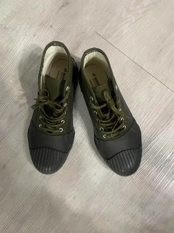 문스타 올웨더 스니커즈