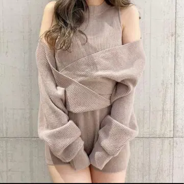 베이지 니트 원피스 오프숄더 GYDA