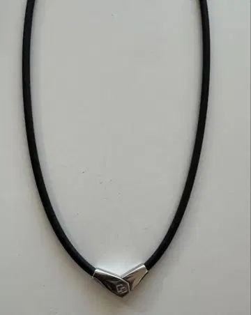 목걸이 블랙 새상품급