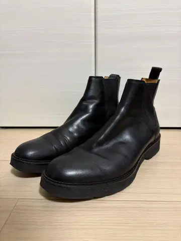 블랙 가죽 사이드 고어 부츠