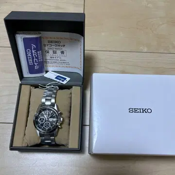 SEIKO 크로노그래프 블랙 다이얼