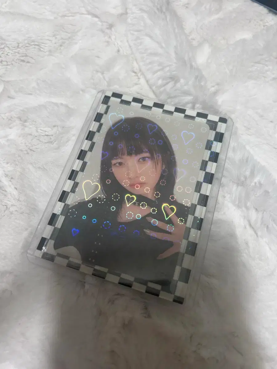 Ive Eleven debut album Lay poca