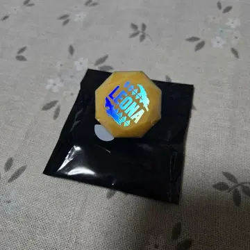 트위스테 반지 라이트 레오나