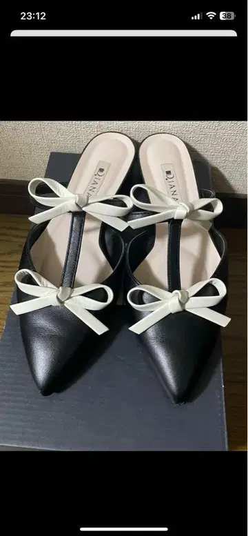 DIANA 프티 리본 뮬