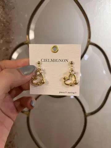 Cielmignon 골드 하트 귀걸이