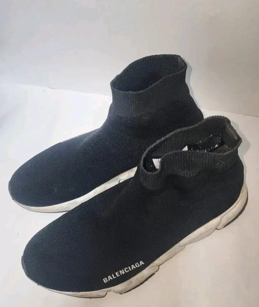 (Size 43) Balenciaga Speed Runner