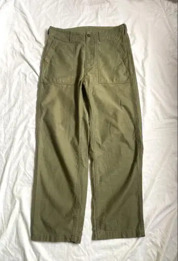 Wild Life Tailor 백 새틴 베이커 팬츠 M 밀리터리