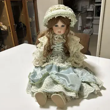 레이스 드레스 인형 스카이블루